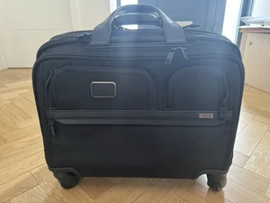 Tumi Alpha Deluxe Compact Wheeled Brief - Excellent Condition - Picture 1 of 7