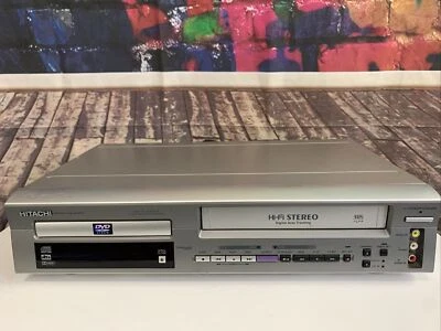 Hitachi DV-PF2U DVD/VCR Video Cassette Grabadora Combo Sin Control Remoto Foto 1 de 4
