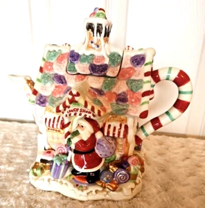 Tetera de cerámica roja blanca Fitz and Floyd Candy Lane Express Navidad Papá Noel - Imagen 1 de 8