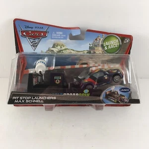 NEW 2010 Disney Pixar Cars 2 Launch & Race Pit Stop Launchers Max Schnell - Picture 1 of 8