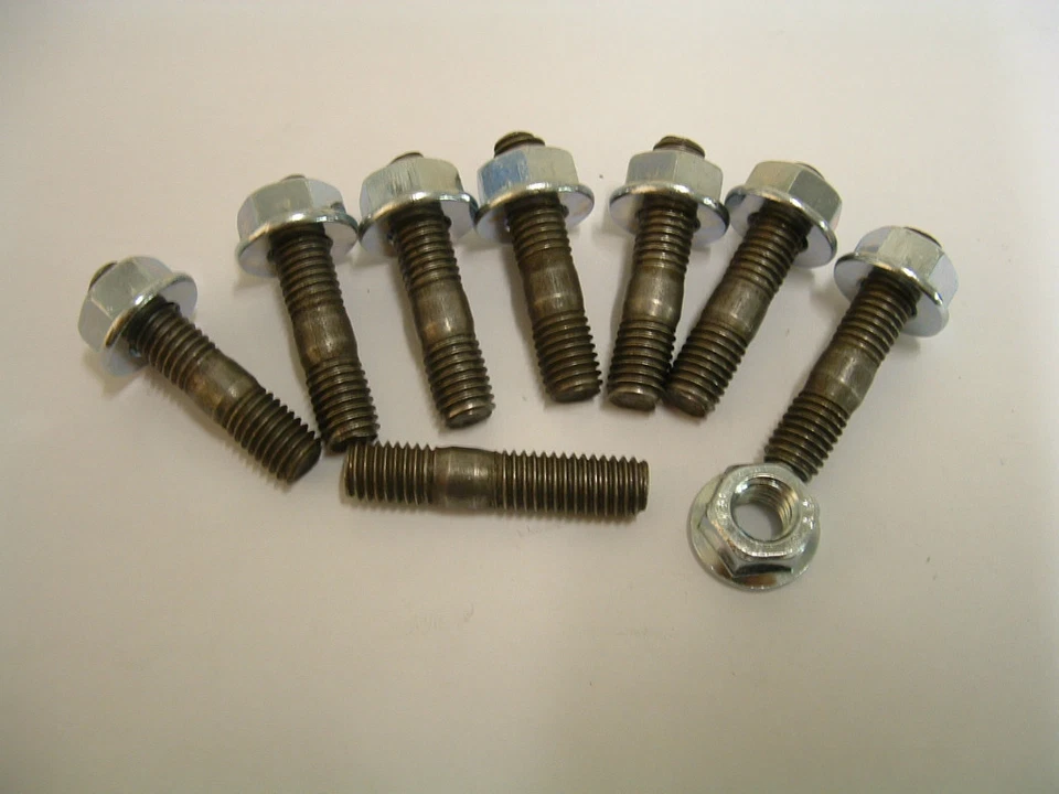 Triumph TT600, Speed Four 600/650 Daytona Exhaust Studs - Изображение 1 из 1
