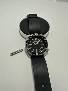 Seiko 7002-7039 Transitional Diver - October 1994 - Picture 1 of 11