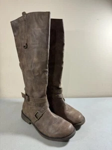 Just Fab Mujer Marrón Cremallera Lateral Bloque Tacón Tachonado Botas de Montar Talla 8 - Imagen 1 de 3