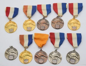 10 VINTAGE AAU GRADE SCHOOL HIGH SCHOOL SWIMMING MEDASL AGE GROUP 1968-69 - Picture 1 of 9