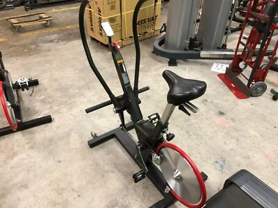 Novo em folha Keiser M3 Total Body Trainer com computador M - Imagem 1 de 3