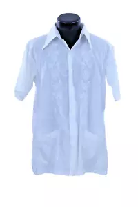 Camisa Guayabera Doble Caballo Rojo De Colección Abotonada Blanca Bordada a Mano Bolsillos XL - Imagen 1 de 11