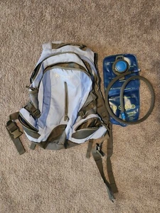 Ozark Trail Hydration Backpack with 2-Liter Bladder - Picture 1 of 5
