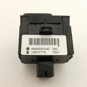 2018 DURANGO   04602891AE INTERIOR LIGHT ECU  - Picture 1 of 3