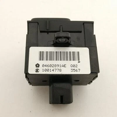 2018 DURANGO   04602891AE INTERIOR LIGHT ECU  - Image 1 of 3