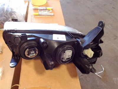 Driver Left Headlight Fits 00-02 SATURN L SERIES 248828 - Image 1 of 2