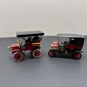 1911 Ford Town Car And 1904 Cadillac  - Picture 1 of 5