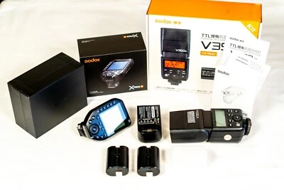 Godox V350 + Godox Xpro II [for Nikon / Hasselblad] - Image 1 of 4