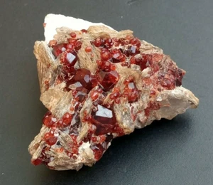 Granat mit Glimmer und Feldspat aus Gilgit, Baltistan, Pakistan. - Bild 1 von 4