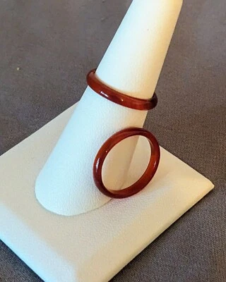 ¿PAR de piedra/resina de canela? Anillos redondos clásicos talla 6,5 Foto 1 de 4