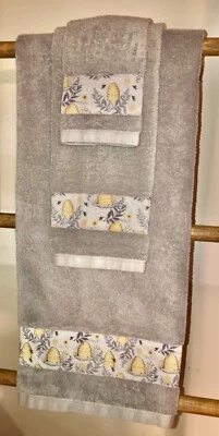 Juego de toallas personalizado, BEE SKIP Foto 1 de 4