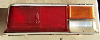 Luz trasera lateral izquierda Plymouth Horizon 1979 LOC-196DG Foto 1 de 4