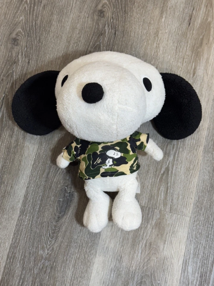 A Bathing Ape x PEANUTS 1/100 Snoopy Plush Doll KAWS Bape 2013 B BAPE RSVP - Image 1 of 4