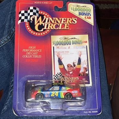 Winner's Circle 1997 1:64 Jeff Gordon #24 Dupont $1 millón de bonificación Monte Carlo Foto 1 de 4