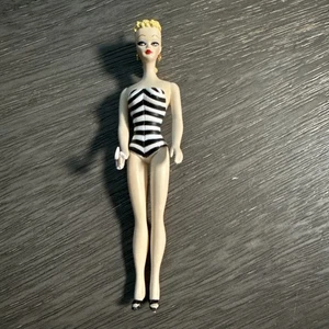 Hallmark Keepsake BARBIE DEBUT 1959 Christmas Ornament 1994 Swimsuit #1 Series - Picture 1 of 5