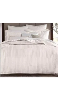 Hotel Collection Metallic Strie F/Queen Duvet Cover & Shams Set Ivory / Gold-New - Picture 1 of 6