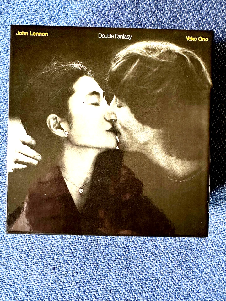 JOHN LENNON & YOKO ONO DOUBLE FANTASY ULTRA RARE T PROMO JAPAN BOX MINT NO CD. - Image 1 of 4