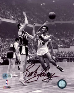 BOB COUSY SIGNED AUTOGRAPHED 8x10 PHOTO BOSTON CELTICS CHAMP LEGEND BECKETT BAS - Picture 1 of 2