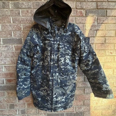 US Navy Working Parka NWU Type I Digital Camo Jacket Small Regular - Image 1 of 4