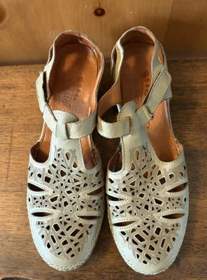 Spring Step Irin Cut-Out T-Strap Mary Jane Wedge Comfort Sandals Size 40 US 9 - Image 1 of 4