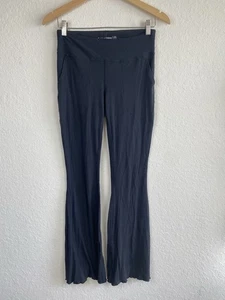 Outdoor Voices leggings da donna pantaloni svasati a costine Y2k yoga taglia media - Foto 1 di 5