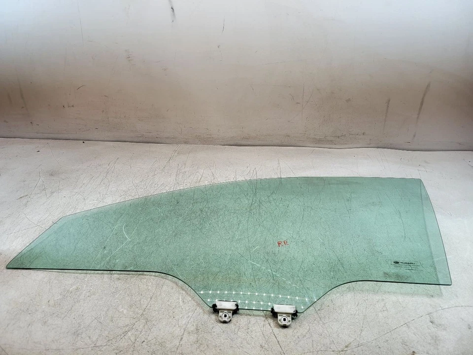 Subaru Outback or Legacy 2010 2011 2012 2013 2014 puerta delantera derecha ventana cristal  Foto 1 de 4