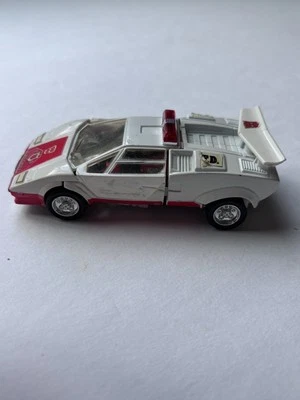 Vintage Takara 1980/1982  Transforming, Transformer Red Alert Fire Chief  - Image 1 of 4