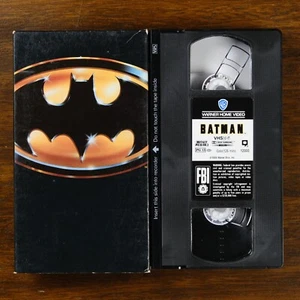 Batman (1989) - VHS Action Comic Book - Michael Keaton - GREAT CONDITION - Picture 1 of 8