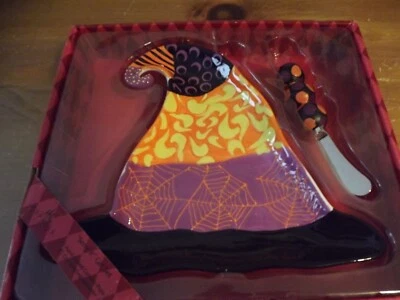 nuevo CYPRESS HOME HaLLoWeeN PLATO Y ESPARCIDOR org púrpura negro sombrero de bruja RET18 NUEVO CON ETIQUETAS Foto 1 de 4