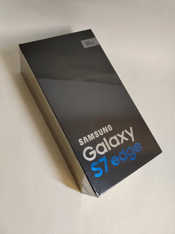 New&Sealed Samsung Galaxy S7 edge G935F (Global Versions) Unlocked - Image 1 of 4