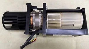 MAGIC CHEF MICROWAVE OVEN EXHAUST FAN BLOWER ASSEMBLY MCO160UW - Picture 1 of 5
