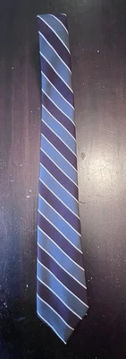 Gravata listrada de seda vintage John Henry feita nos EUA - Imagem 1 de 3