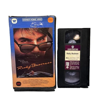 Risky Business RARE OOP 1983 First Edition Warner Home Video Black Clamshell VHS Foto 1 de 2