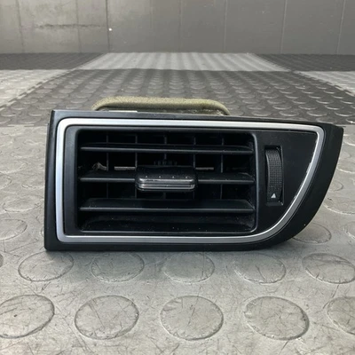 2015-2017 Toyota Camry Dashboard Outer Left Side A/C Air Vent OEM - Imagem 1 de 4