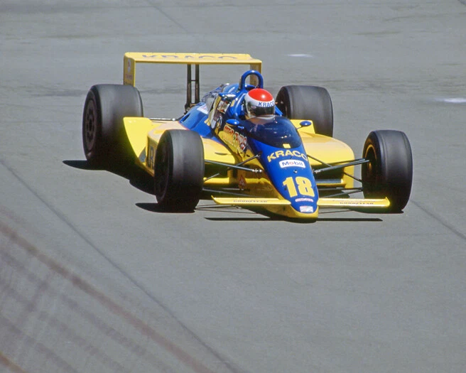 1989 Kraco #18 ROBERT 'BOBBY' RAHAL Glossy 8x10 Photo Indy 500 Poster Print - Image 1 of 1