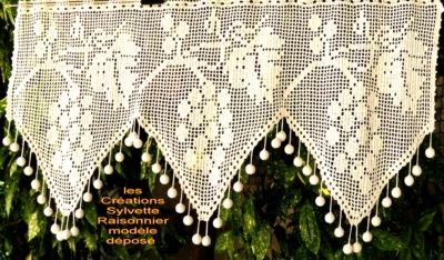 BRISE BISE RIDEAU CROCHET MAIN ARTISANAT FRANCAIS SUR MESURE GRAPPES*** - Photo 1/2