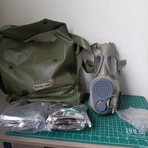 Czech M10M Gas Mask With Filters, Inserts - Picture 1 of 15