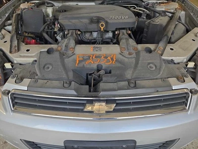 Used Upper Grille fits: 2011 Chevrolet Impala w/fog lamps upper Upper Grade A Foto 1 de 4