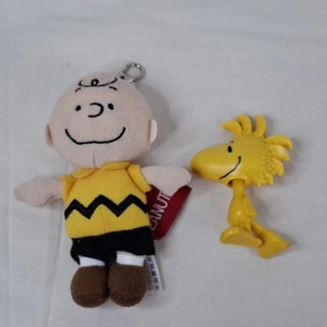 Aurora 2015 Peanuts Charlie Brown Peluche Llavero Clip Dije y McDonalds Woodstock - Imagen 1 de 20