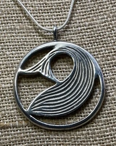 KEN KANTRO Handmade Stylized BLUE WHALE 1989 Pewter Pendant Necklace 18” 15.3g - Picture 1 of 8