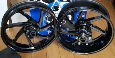 Пара кованых алюминиевых колес Marchesini M7RS Genesi для Kawasaki ZX10R 16-25 - Изображение 1 из 4