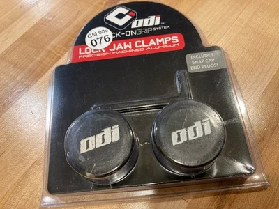 Abrazaderas de mandíbula de bloqueo ODI con tapas a presión - negras - Juego de 4 - para empuñaduras de bloqueo ODI Foto 1 de 3