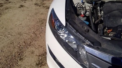 Passenger Right Headlight Fits 10-12 CROSSTOUR 380590 - Image 1 of 2