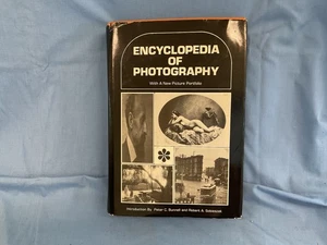 1974 Encyclopedia Of Photography by Peter Bunnell & Robert Sobieszek HC/DJ - Imagen 1 de 9
