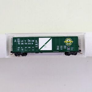 Micro-Trains 25590 N Scale 50' Rib Side Box Car Single Door w/o Roofwalk - AD&N