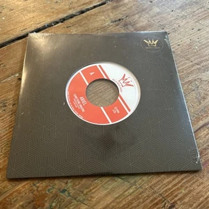 Ariel Something Amazing (Vinyl) 7" Single (UK IMPORT) - Picture 1 of 4